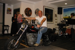 103-0348_IMG